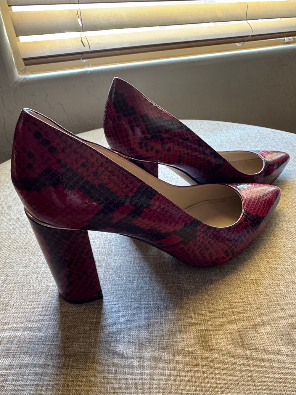 Marc Fisher Red‎ and Black Snake-Print Pointed Pumps 7 1/2 M worn once - Picture 5 of 7